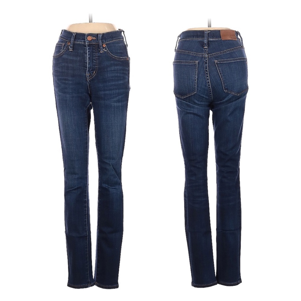 Madewell 23 inch waist. Dark Wash. Classic Slim Style.